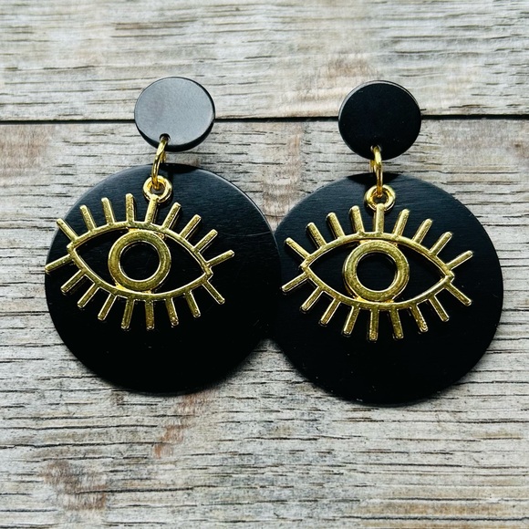 🧿NWT ✨ Evil Eye Earrings ✨ ✨Hand Crafted ✨🧿 - Picture 1 of 4